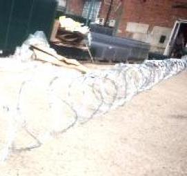 Проволока колючая оцинкованная 2,8х2 мм - модель 3