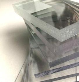 Прозрачный поликарбонат - модель 2