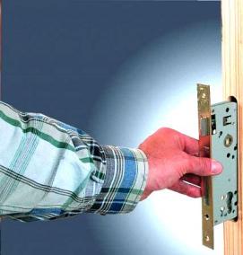 ремонт дверных замков квартиры - вариант 2