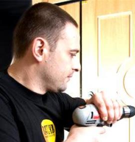 ремонт замка двери квартиры - модель 1