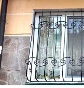 решетки на окна с замком - тип 2