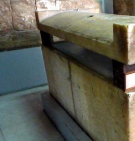 саркофаг для урны - вариант 4