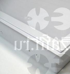 светильник потолочный с опаловым рассеивателем - модель 3