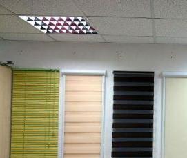 темные жалюзи на окна - модель 4