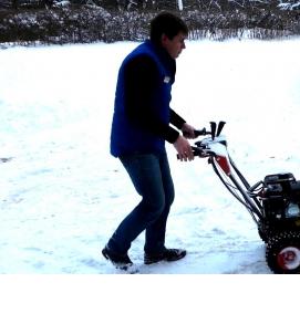 уборка снега снегоуборщиком - модель 3