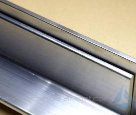 уголок металлический 150х150 мм - вариант 1