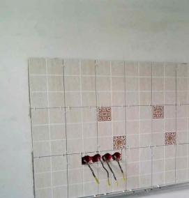 укладка фартука из плитки на кухне - модель 2