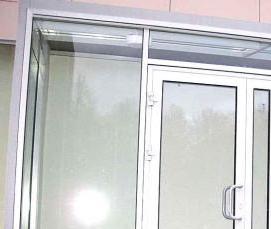 установка алюминиевых дверей - модель 2