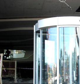 установка автоматической двери - модель 2