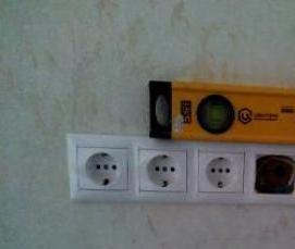 установка блока розеток - вариант 4