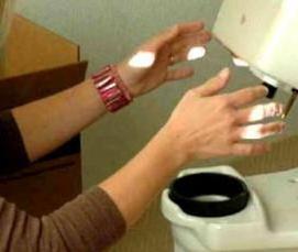 установка бокового сливного бачка унитаза - вариант 3