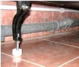 установка чугунной ванны на ножки - вариант 4