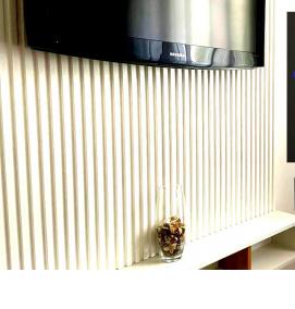 установка декоративных панелей на стены - вариант 3