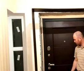 установка дверей на теплицу - тип 1