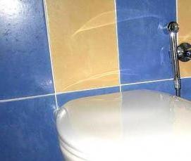 установка гигиенического душа на унитаз - модель 1