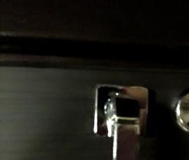 установка кодового замка на металлическую дверь - модель 1