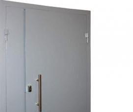 установка лестничных дверей - вариант 1