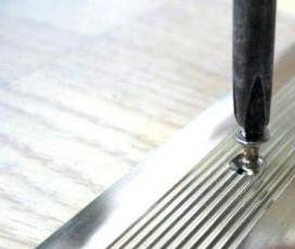 установка межкомнатных порожков - вариант 3