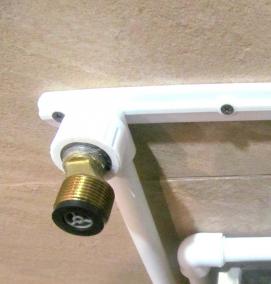 установка настенного смесителя - вариант 3