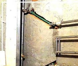 установка пластиковых труб в ванной - вариант 1