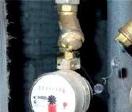 установка пломбы на счетчики воды - вариант 1