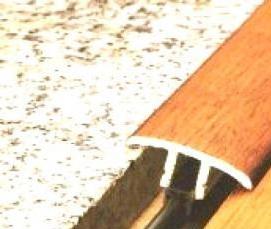 установка порожка под дверью - вариант 4