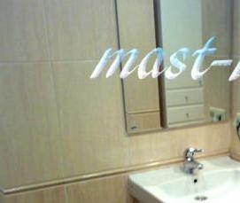 установка раковины над ванной - вариант 4