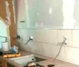 установка розеток на кухне на фартуке - модель 4