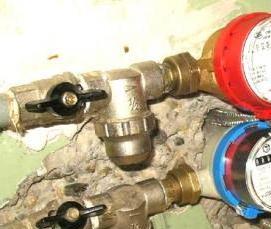 установка счетчика воды на полипропиленовые трубы - вариант 3