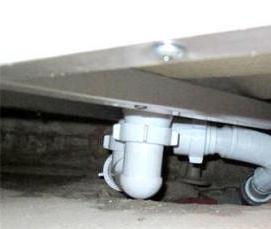 установка сифона на ванну - модель 1