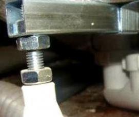 установка слива перелива в ванной - модель 4