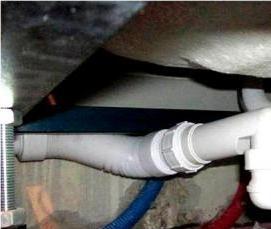 установка слива перелива в ванной - модель 3