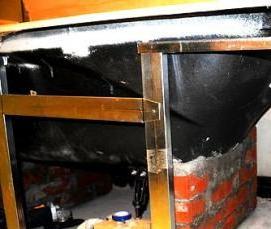 установка стальной ванны на ножки - модель 2