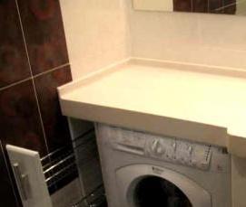 установка стиральной машины над унитазом - модель 4