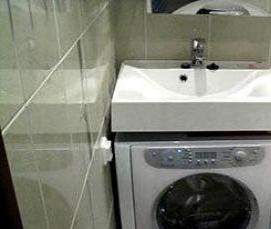 установка стиральной машины над ванной - тип 3