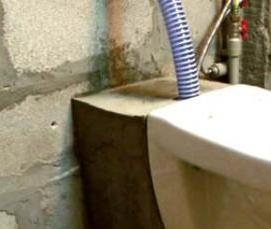 установка унитаза к стене - вариант 3