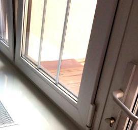 установка вентиляционной решетки в подоконник - вариант 4