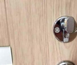 установка замка в дверь - вариант 2