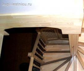 узкая деревянная лестница - вариант 3