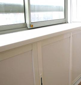 узкий подоконник для лоджии - тип 3