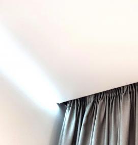 узкий потолочный карниз для штор - вариант 4