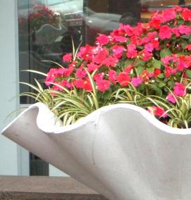 Вазон каскад для цветов - вариант 3