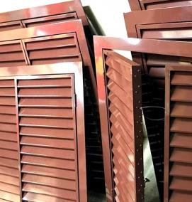 Вентиляционная решетка на слуховое окно - вариант 4