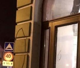 Входные двери на веранду со стеклом - вариант 3