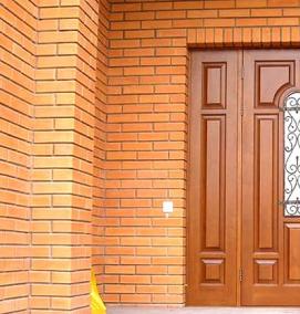 Входные двери в дом - вариант 1