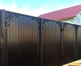 Для дачи с воротами - тип 4