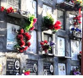 Захоронение урны в стену - модель 4