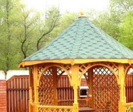 Закрытая беседка для дачи с мангалом - тип 3