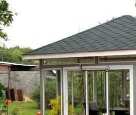 Закрытая беседка из металла - вариант 4