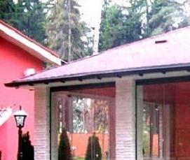 Закрытая беседка из металла - вариант 2